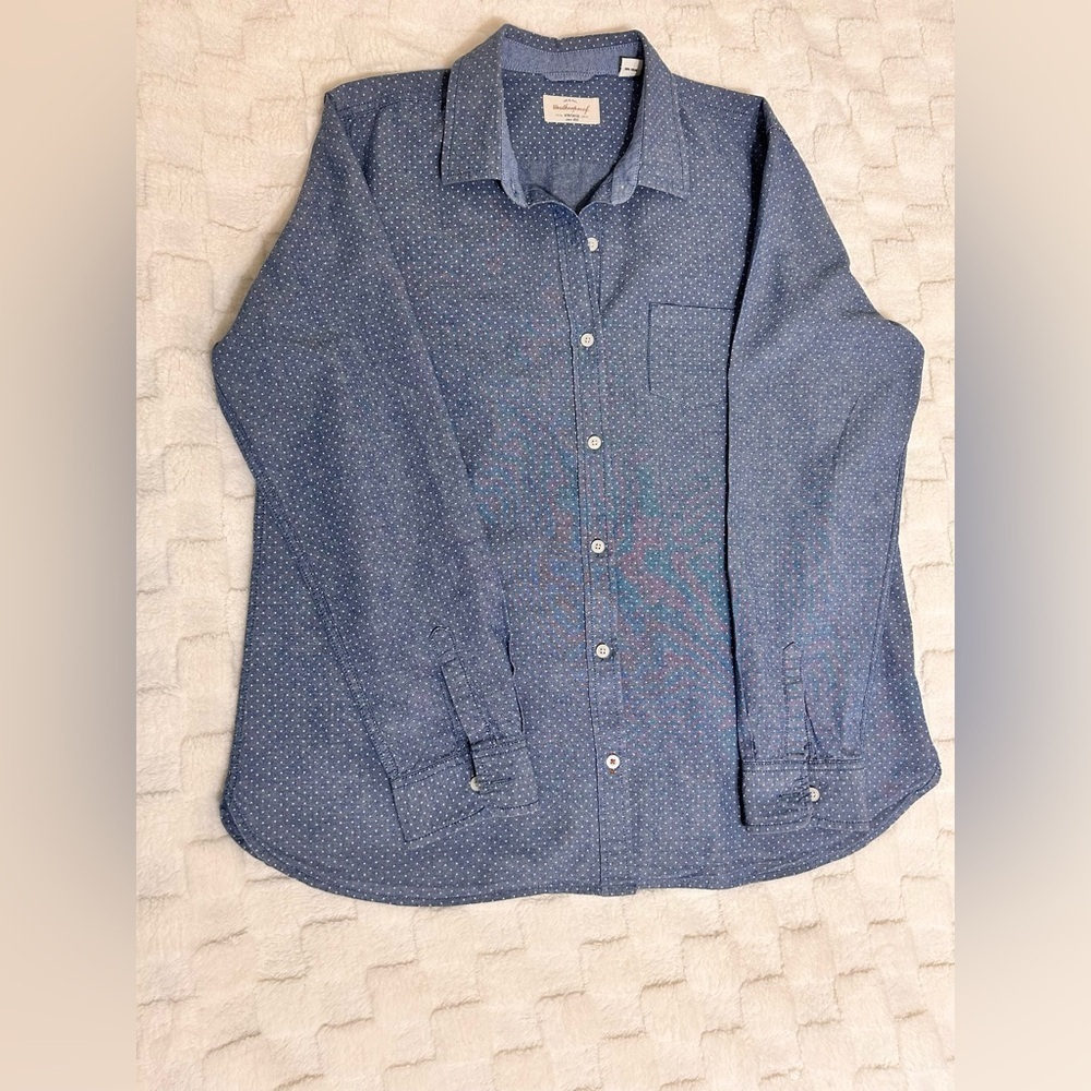 Weatherproof Blue Blouse with Soft Fabric and Relaxed Fit